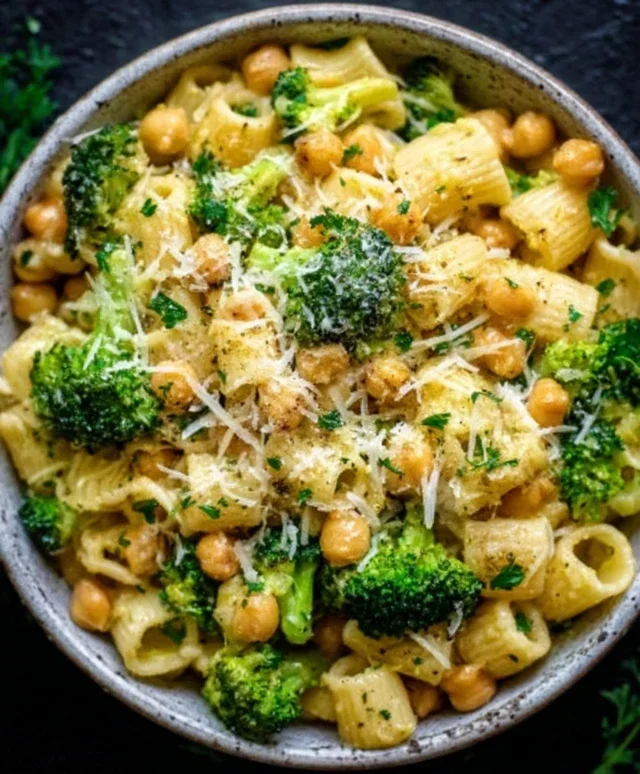 Broccoli Chickpea Pasta with Garlic Olive Oil